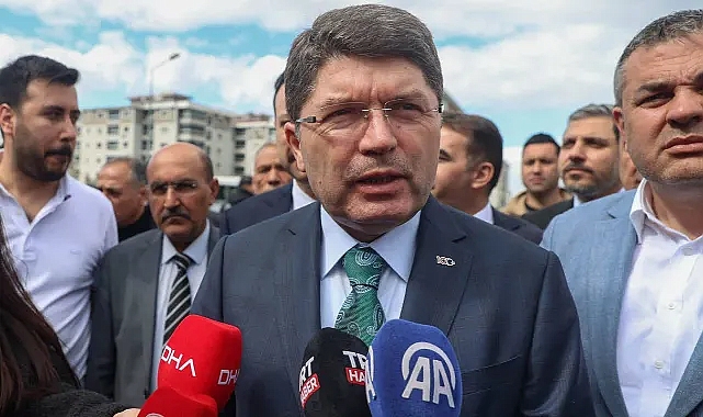 Bakan Tunç: Meclis karar alırsa Cumhurbaşkanı için tekrar adaylık yolu açılır