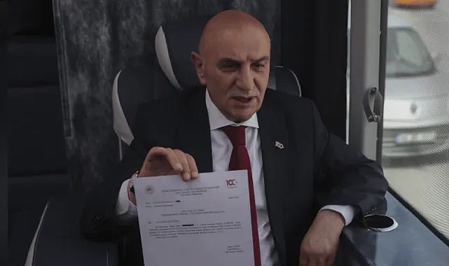 Turgut Altınok Antalya'da 600 konutunun olmadığına dair belgeyi gösterdi