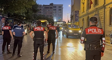 İstanbul'da bir gecede 1149 kişi gözaltına alındı